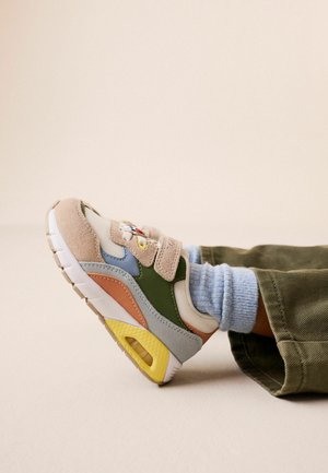 Next, WIDE FIT (G)  ELASTIC LACE  - Babyschoenen - neutral paw patrol