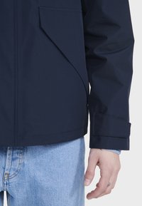 Aigle Tunn jacka - dark blue