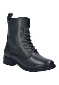 Botas de tobillo de cuero negro con cordones verde oliva, puntera redondeada y un tacón bajo apilado. Presenta detalles de costura y una lengüeta.