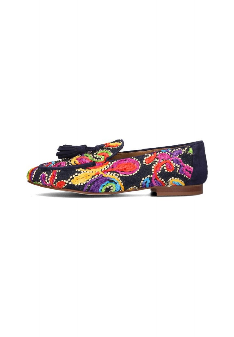 Geborduurde loafers met een marineblauw textiel bovenwerk, voorzien van kleurrijke spiraalpatronen en een decoratieve kwastdetail op de wreef. Rechte zool.