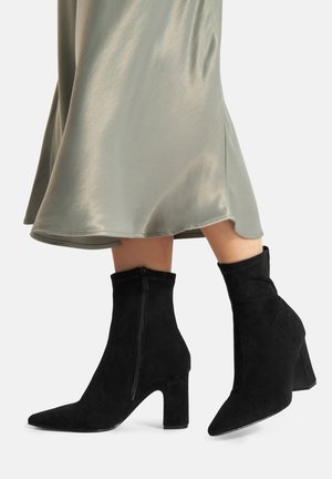 Jenny, Bottines - black