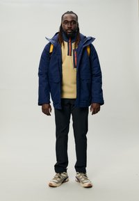 The North Face M YUMIORI 1/4 ZIP - Flisinis džemperis - khaki stone/summit navy