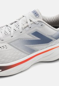 New Balance FRESH FOAM X 1080 V14 - Katujuoksukengät - grey
