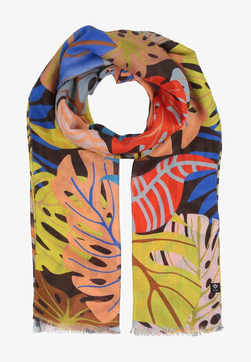 Kleurrijke sjaal met een tropisch bladerenpatroon in tinten groen, oranje, blauw en rood. Gemaakt van lichte stof met rafelige randen.