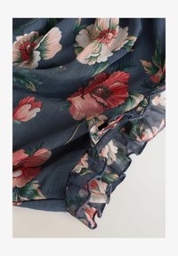Vybráno, navy blue floral