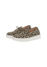 Zapatos de cuero con estampado de leopardo, parte superior de lona beige, suela de goma blanca y diseño con cordones. Presenta detalles de costura a lo largo del borde.