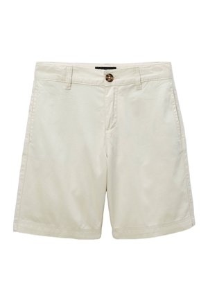 Shorts beige longueur genou avec fermeture à bouton, passants pour ceinture et poches latérales, présentés à plat sur fond blanc.