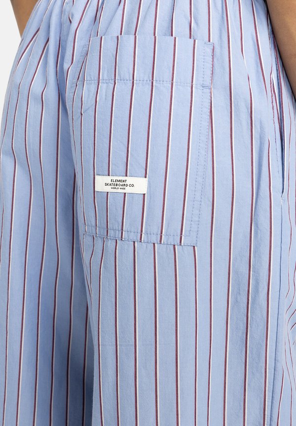 CHILLIN  - Trousers - bgn33