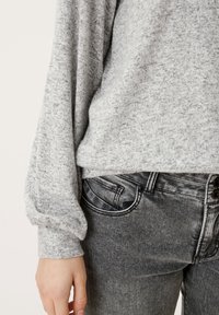 QS Stickad tröja - grey