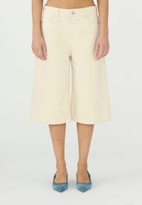 AUGUSTA - Shorts - ecru