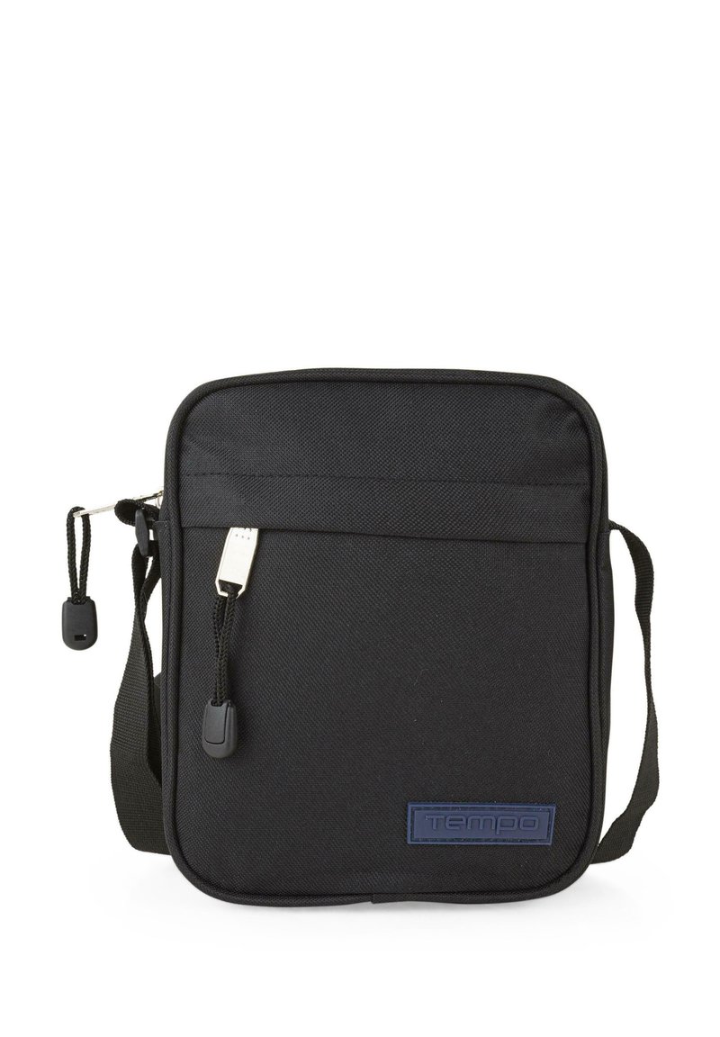Bolso cruzado de tela negra con forma rectangular, cierre de cremallera, correa ajustable y un logo azul "TEMPO" en la parte frontal.