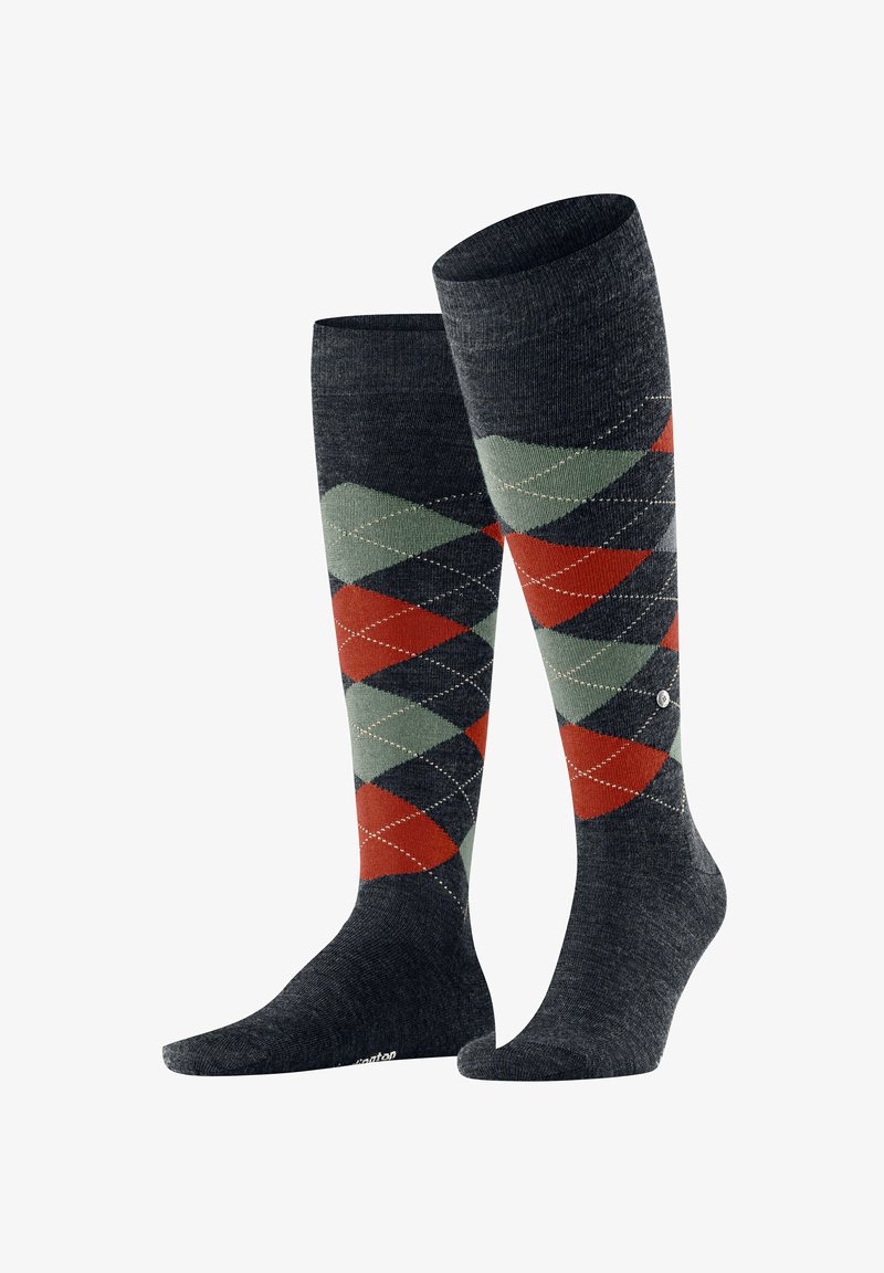 Calze fino al ginocchio di colore grigio scuro con un motivo a diamante in verde, rosso e blu navy. Presentano una punta e un tallone a contrasto, con un piccolo logo sul lato.