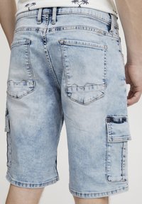 Blend BHDENIM REGULAR FIT - Farkkushortsit - denim light blue