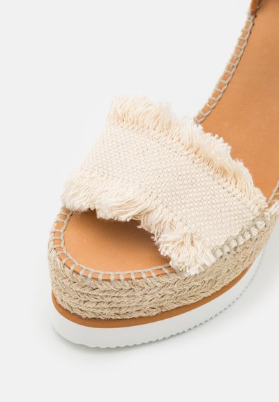 See by Chloé GLYN - Ψηλοτάκουνα πέδιλα - natural