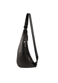 Borsa a tracolla in pelle nera con una forma triangolare elegante, dotata di un compartimento con cerniera e di una tracolla regolabile con dettagli del logo.