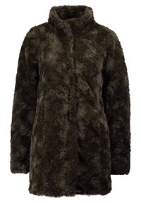 Fuskpälsjacka i mörk olivgrön färg, med hög krage, långa ärmar och mjuk, texturerad yta utan synliga knäppningar.