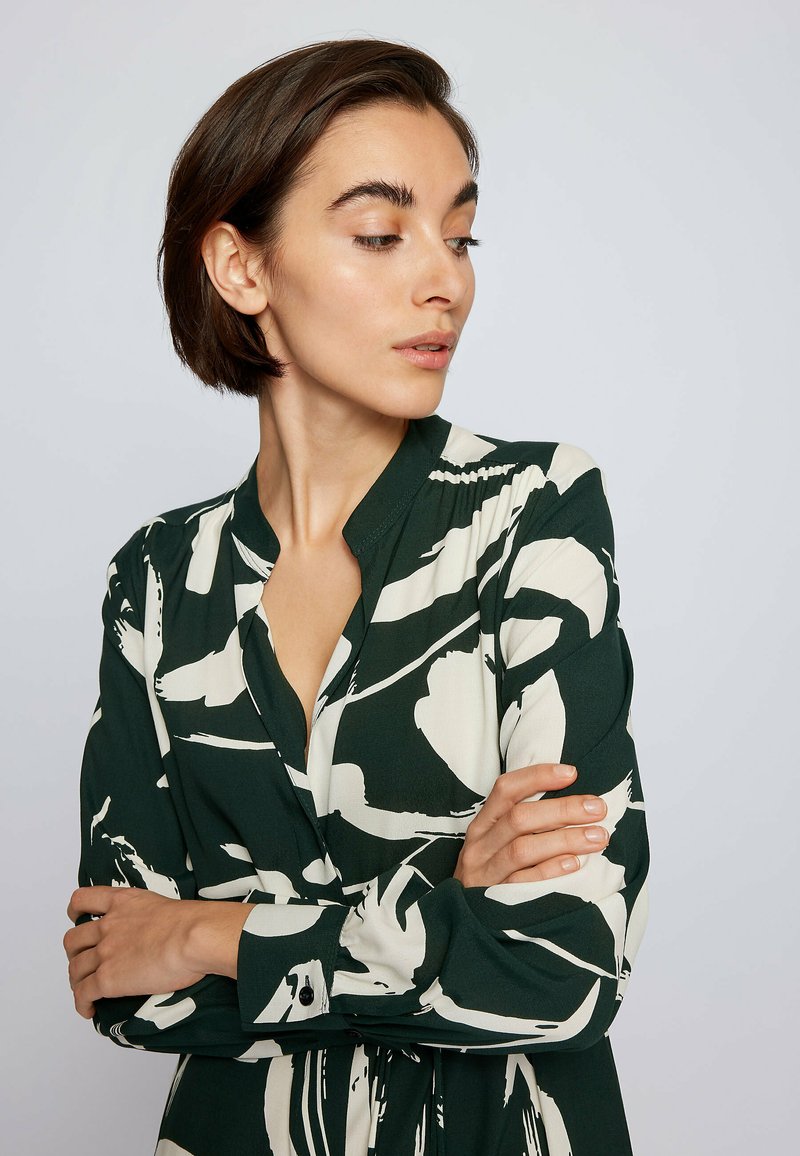 Damen Freizeitkleider | BOSS DIBANORA Freizeitkleid patterned/grün - ZL87532 Damen Freizeitkleider | BOSS DIBANORA Freizeitkleid patterned/grün - ZL87532