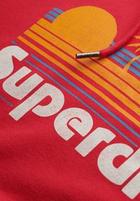 Superdry & Co GREAT OUTDOORS - Jersey con capucha - soda pop red