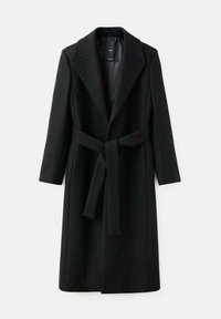 Abrigo de lana negro con un diseño ajustado, solapas con muesca y cinturón atado. Presenta una textura suave y un corte de longitud media para una apariencia elegante.