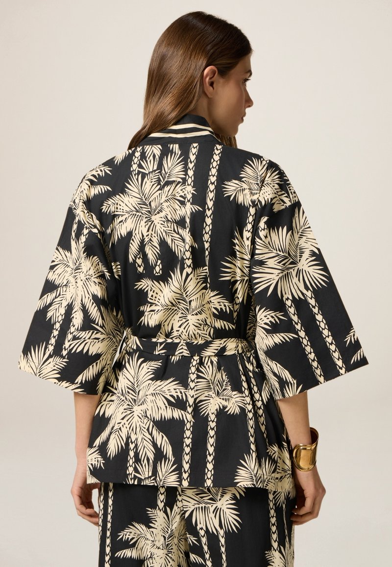 Oltre CON FANTASIA Leichte Jacke nero/schwarz