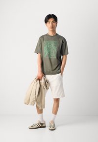 Scotch & Soda RELAXED FIT LOGO - Print T-shirt - thyme
