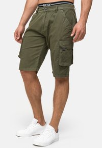 INDICODE JEANS CARGO COEUR - Short - army
