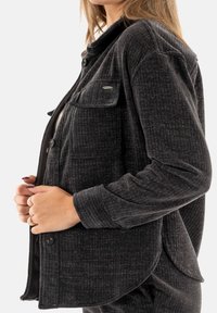 SUN VALLEY YLAYA - Blusa - gris