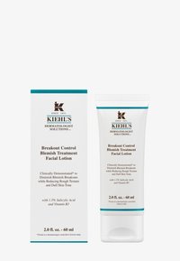Breakout Control Blemish Treatment ansiktskrem i en hvit plasttube med teal aksent, med klar produkttekst og en størrelse på 60 ml.