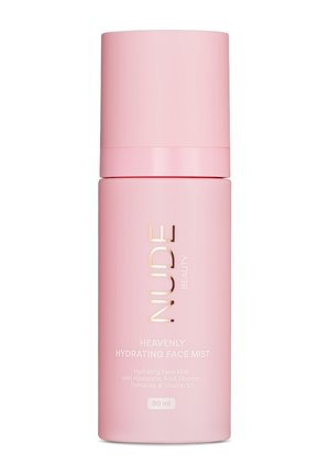 Rosa sprayflaske merket Nude Beauty Heavenly Hydrating Face Mist med hyaluronsyre, glyserin, trehalose, vitamin B5, 80 ml.