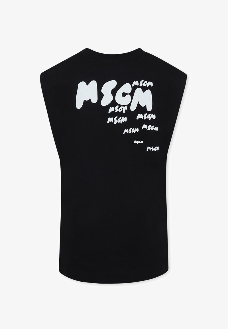 Maglietta nera senza maniche con un design grafico ripetuto in bianco che mostra la scritta "MSCM" in diverse dimensioni e orientamenti sul retro.