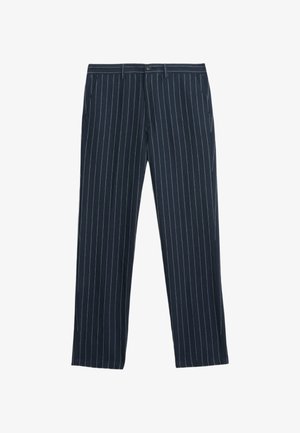 Pantaloni blu navy con righe verticali bianche, a gamba dritta, chiusura con bottone e passanti per cintura. Realizzati in tessuto liscio.
