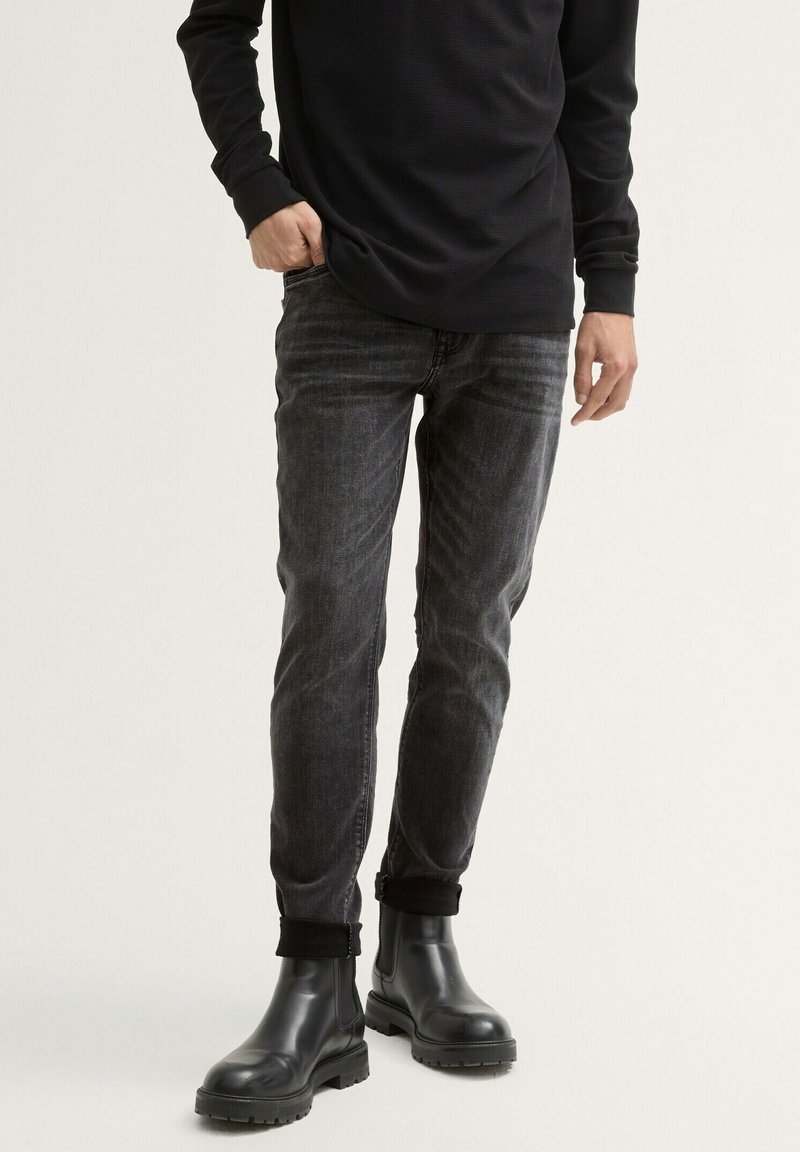 TOM TAILOR DENIM TTTAPERED - Répafazonú farmer - mid stone black black denim
