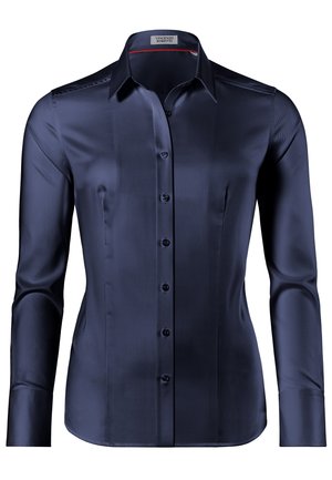 Camicia button-up blu navy con una superficie liscia e lucida; presenta un colletto, maniche lunghe e sei bottoni sul davanti per la chiusura.