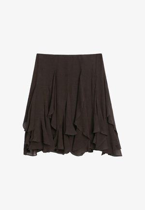 Bruine, gelaagde rok met een gerimpeld ontwerp en een zachte textuur. Heeft een vloeiende silhouet en is knielang, gemaakt van lichtgewicht materiaal.