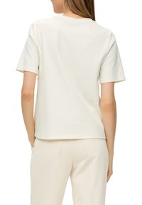 s.Oliver BLACK LABEL MIT PAILLETTEN - T-shirt print - creme