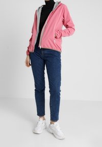 Derbe Tunn jacka - light pink