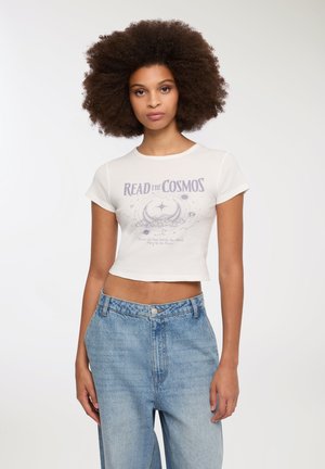 - T-shirt z nadrukiem