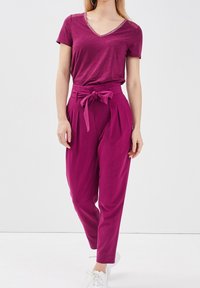 Cache Cache Pantalon classique - dark purple