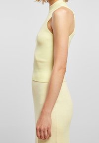 Urban Classics Linne - light yellow