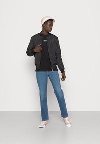 Lee BROOKLYN - Calças de ganga de perna direita - dark nelson