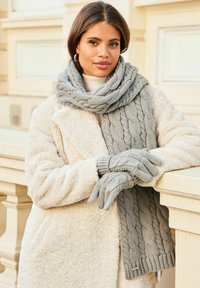 Lipsy COSY CABLE  - REGULAR FIT - Cimdi - light grey