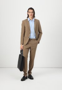 Lindbergh PLAIN  - Kostiumas - mid brown