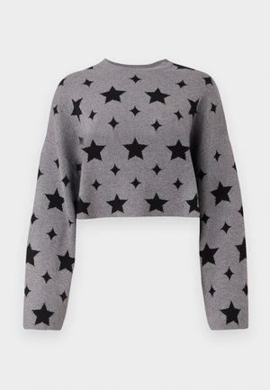Pull gris court avec un motif d'étoiles noires, des manches longues et un col rond, fabriqué en tissu tricoté doux.