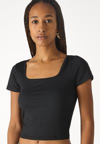Hollister Co. SEAMLESS DOUBLE SQUARE - Basic póló - casual black