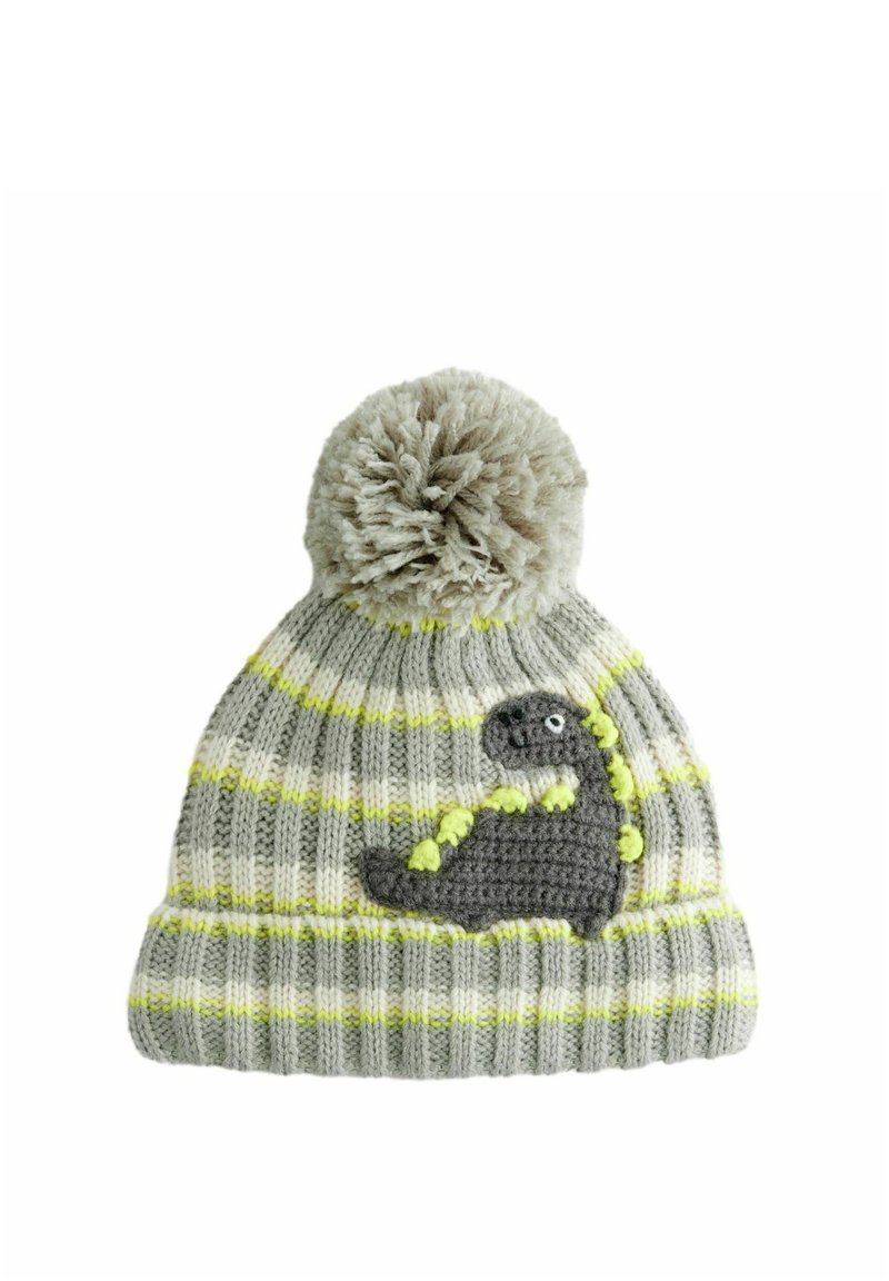 Bonnet tricoté en gris avec un motif rayé jaune et blanc. Présente un dinosaure texturé gris sur le devant et un pompon en gris duveteux sur le dessus.