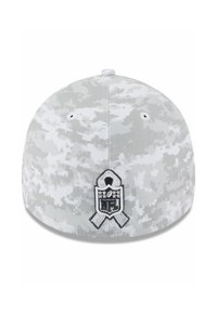 Grau camouflierte Baseballmütze mit flacher Krempe. Hat ein gesticktes NFL-Logo und eine Awareness-Schleife auf der Rückseite. Hergestellt aus strukturiertem Stoff.