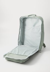 Nike Performance UTILITY SPEED - Tagesrucksack - jade horizon/jade horizon/oil green