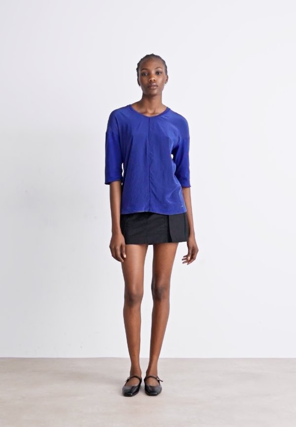 Basic T-shirt - royal2