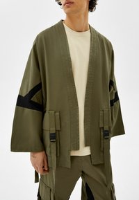 Bershka Kurtka wiosenna