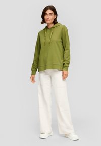 s.Oliver Felpa con cappuccio - guacamole